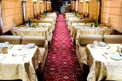 Palace on Wheels Maharani Restaurant